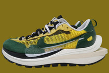 Load image into Gallery viewer, Nike x Sacai Vaporwaffle Yellow Green (NO BOX)
